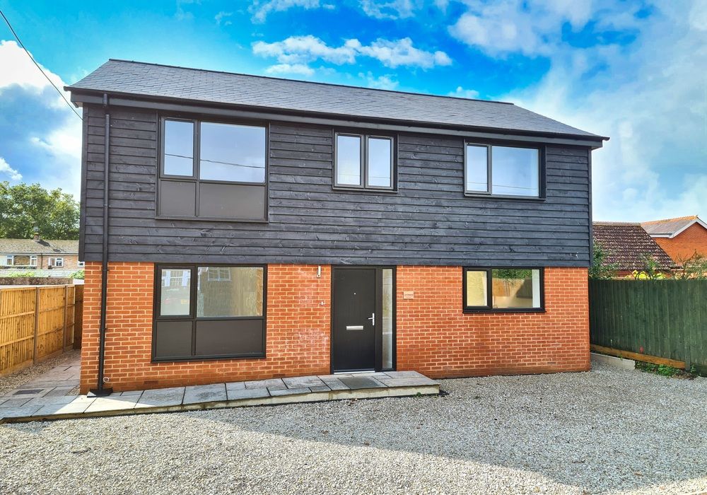 New home, 3 bed detached house for sale in New Inn Lane, Southampton SO40, £600,000