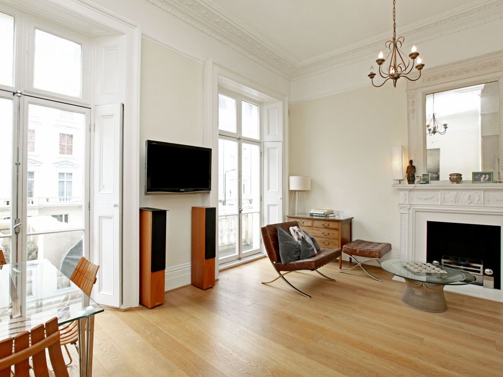 1 bed flat for sale in Belgrave Road, London SW1V, £685,000