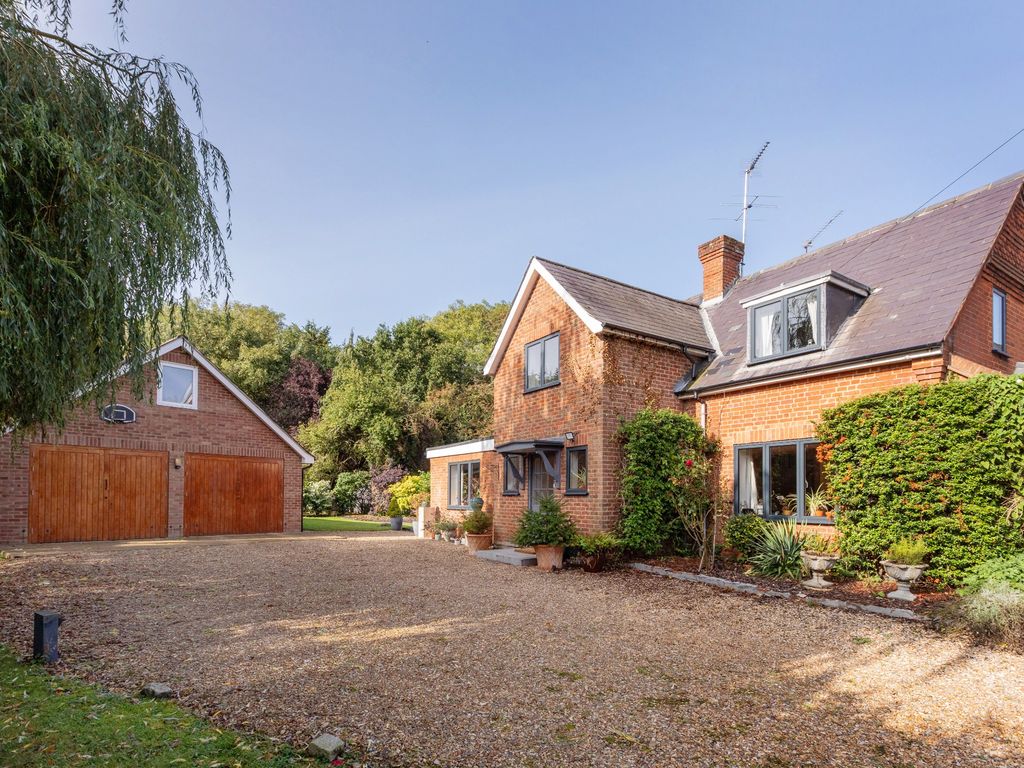 4 bed semi-detached house for sale in Paley Street, Maidenhead SL6, £950,000