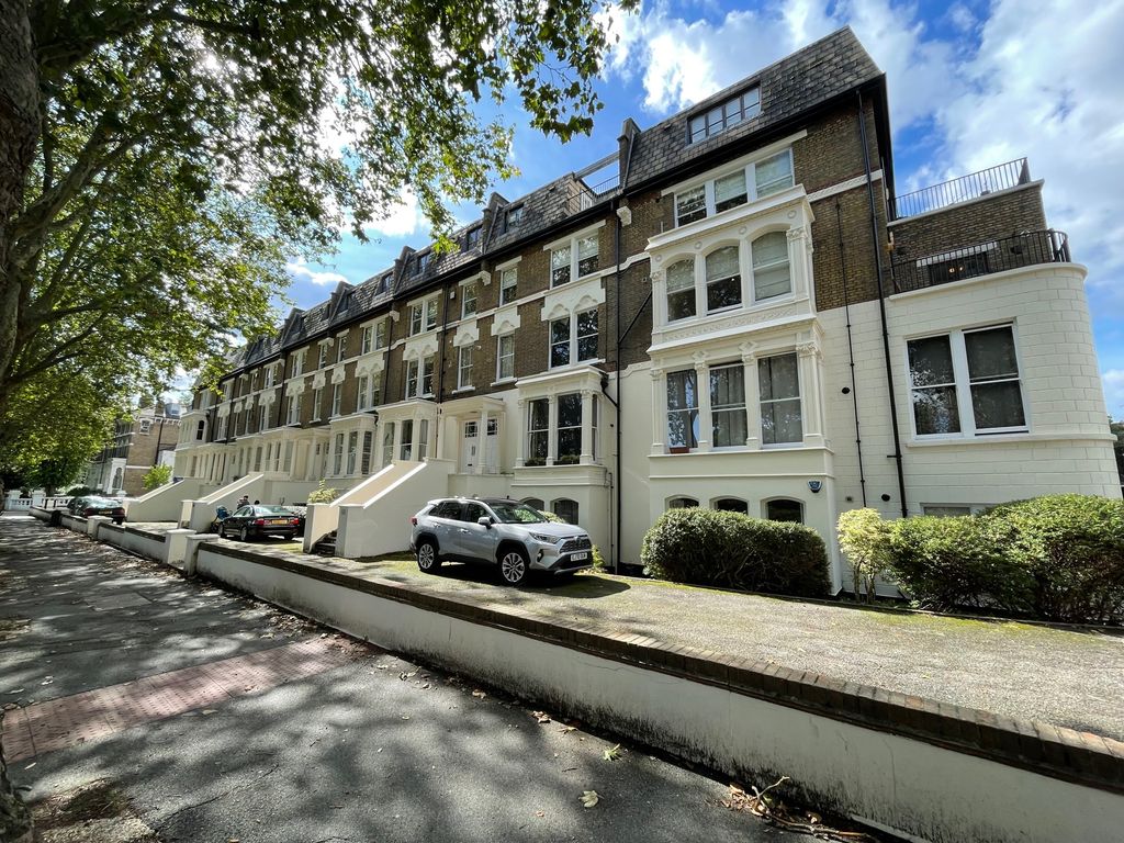 1 bed flat to rent in Highbury New Park, London N5, £1,800 pcm
