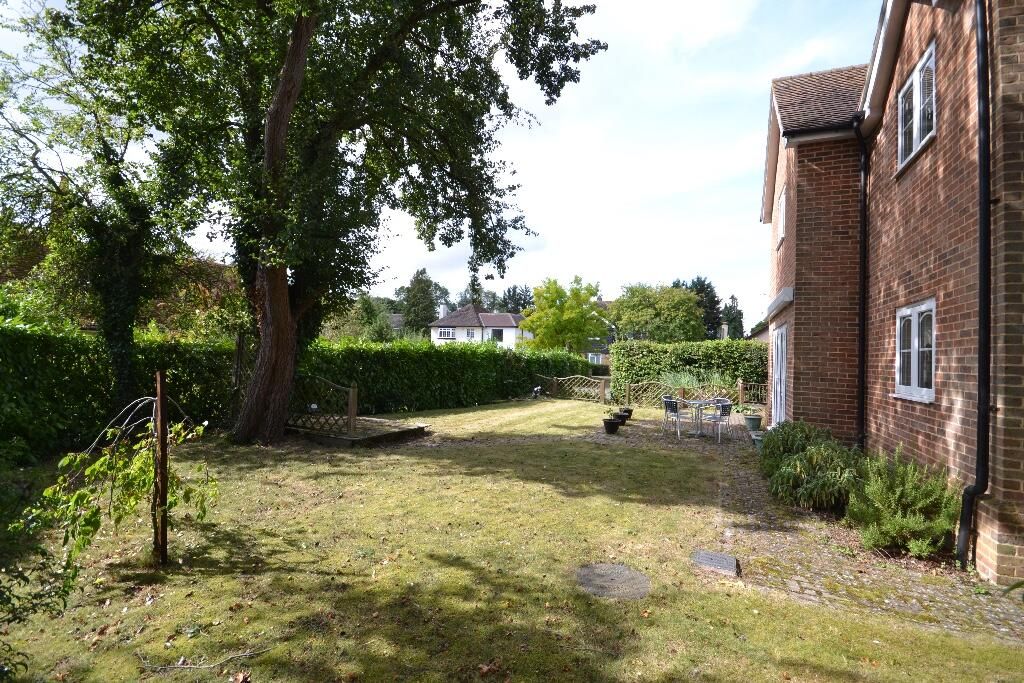 4 bed detached house for sale in Bedlars Green, Bishop's Stortford CM22, £895,000