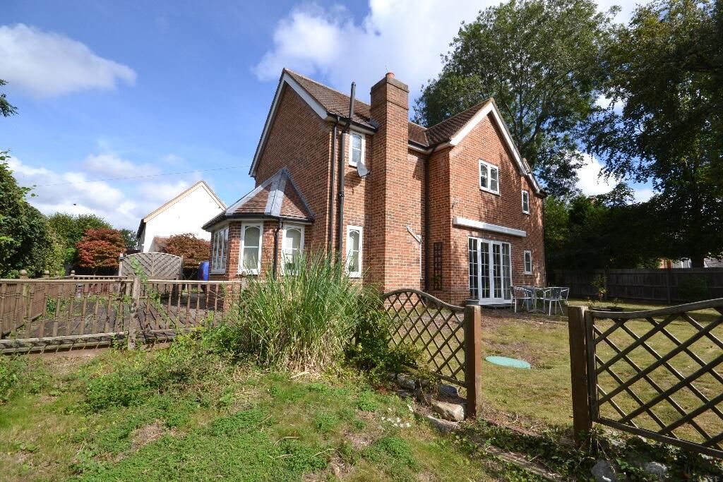 4 bed detached house for sale in Bedlars Green, Bishop's Stortford CM22, £895,000