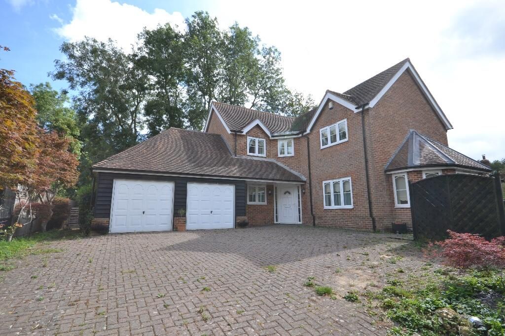 4 bed detached house for sale in Bedlars Green, Bishop's Stortford CM22, £895,000