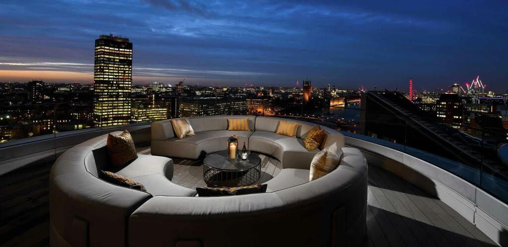 1 bed flat for sale in Albert Embankment, London SE1, £887,000