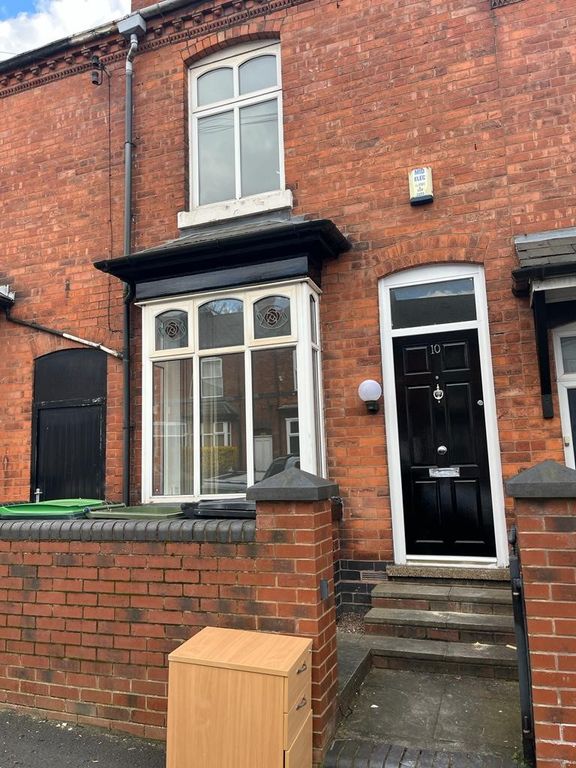 4 bed shared accommodation to rent in Dawson Street, Smethwick B66, £450 pcm
