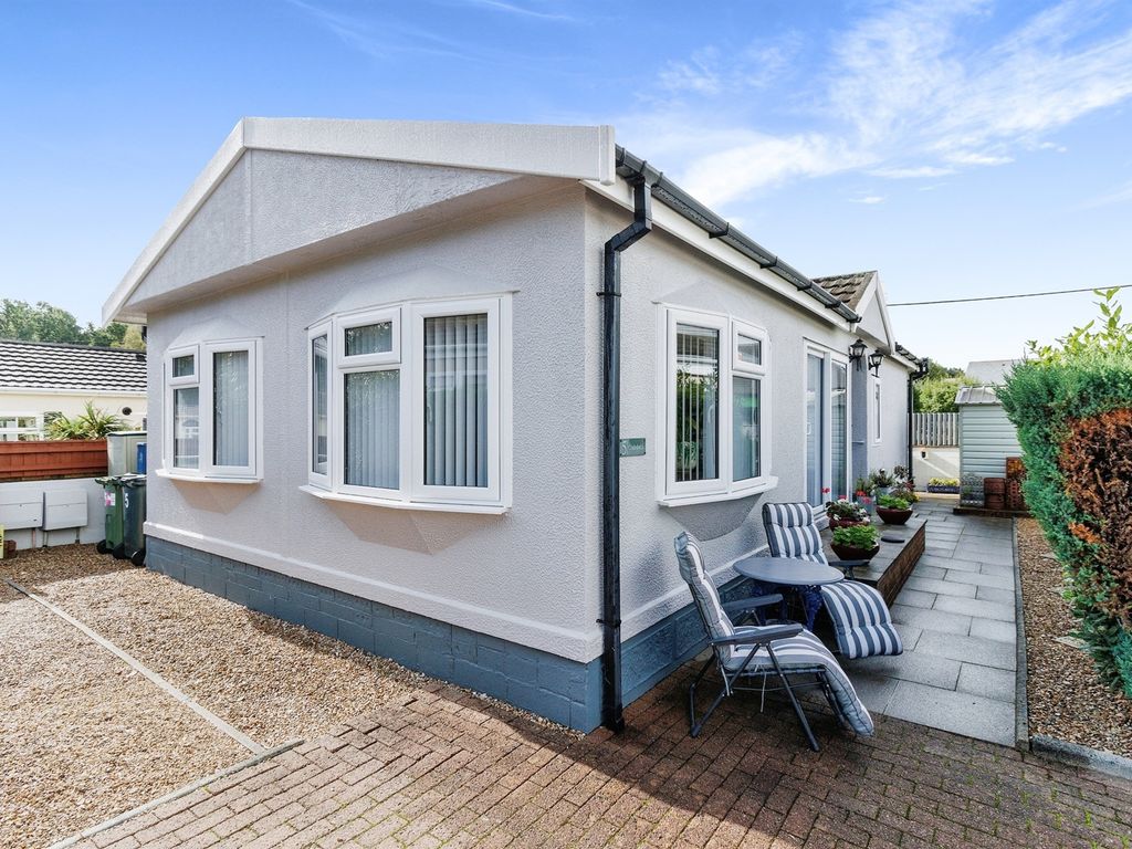 2 bed mobile/park home for sale in Old Newton Road, Bovey Tracey, Newton Abbot TQ13, £185,000