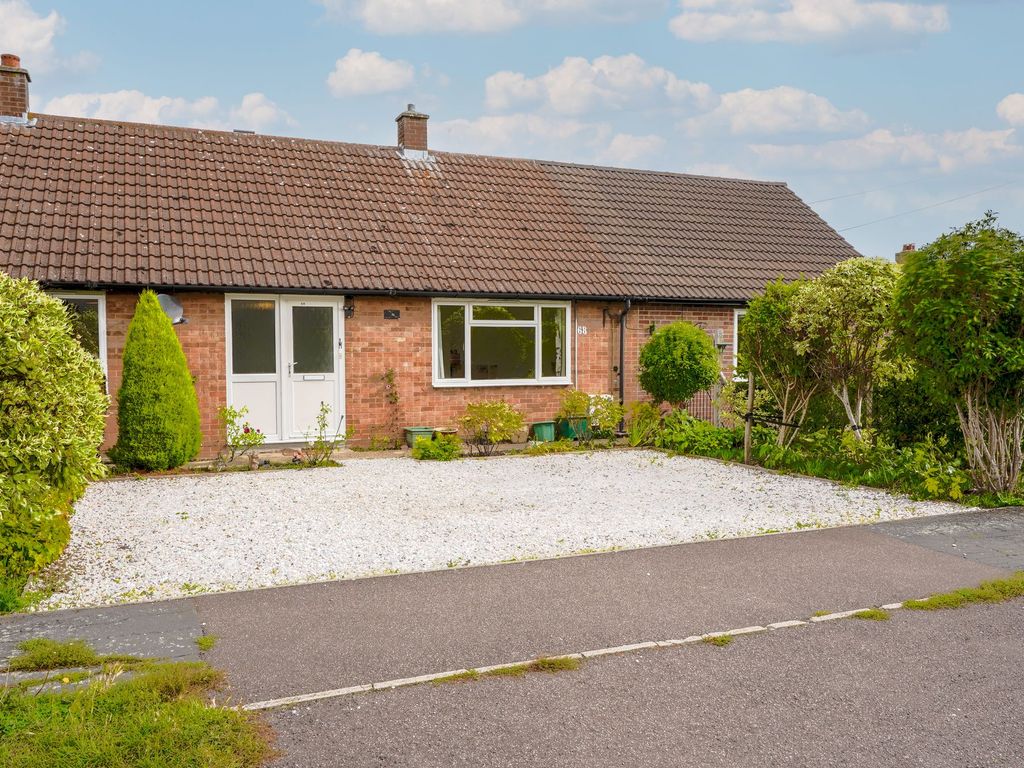 3 bed semi-detached bungalow for sale in Whitton Close, Swavesey CB24, £400,000