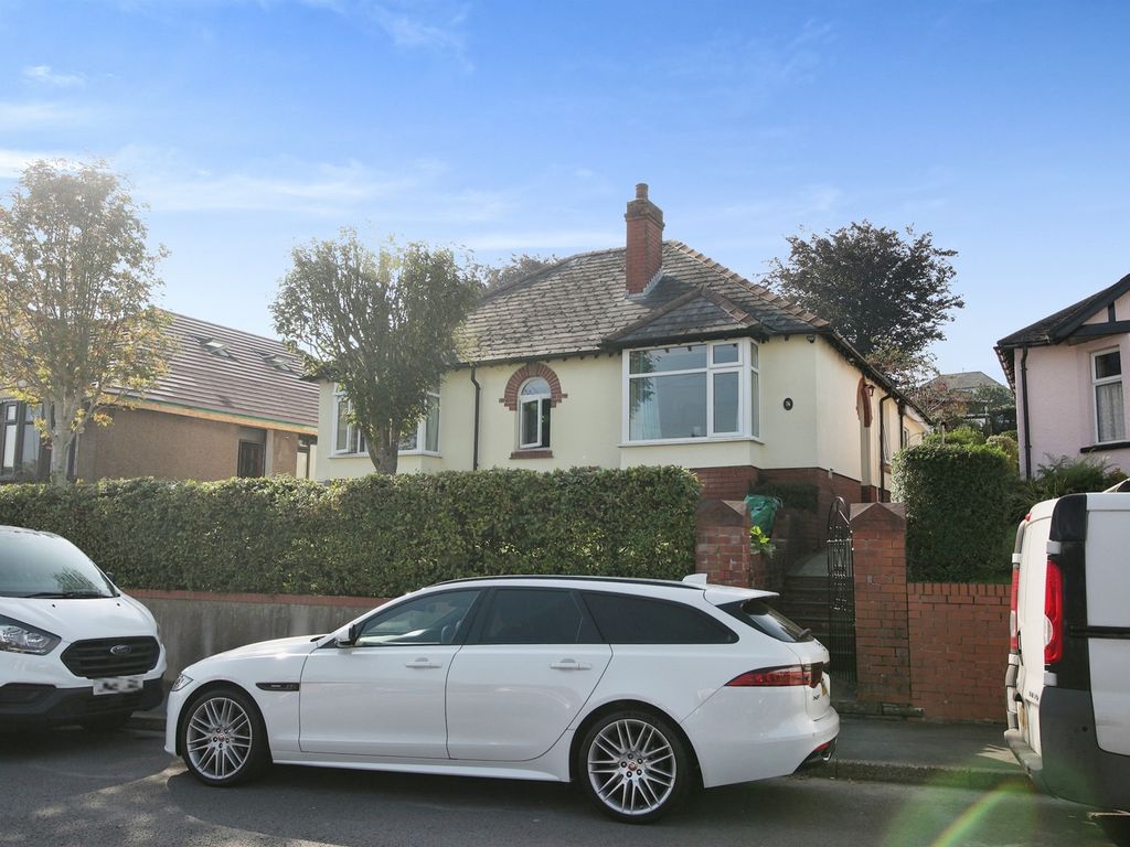 3 bed detached house for sale in St. Martins Road, Caerphilly CF83, £475,000