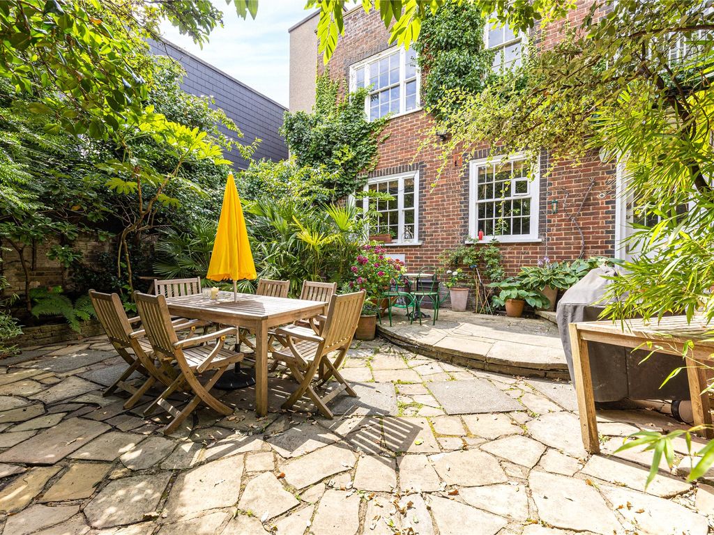 5 bed end terrace house for sale in Old Church Street, Chelsea, London SW3, £6,500,000