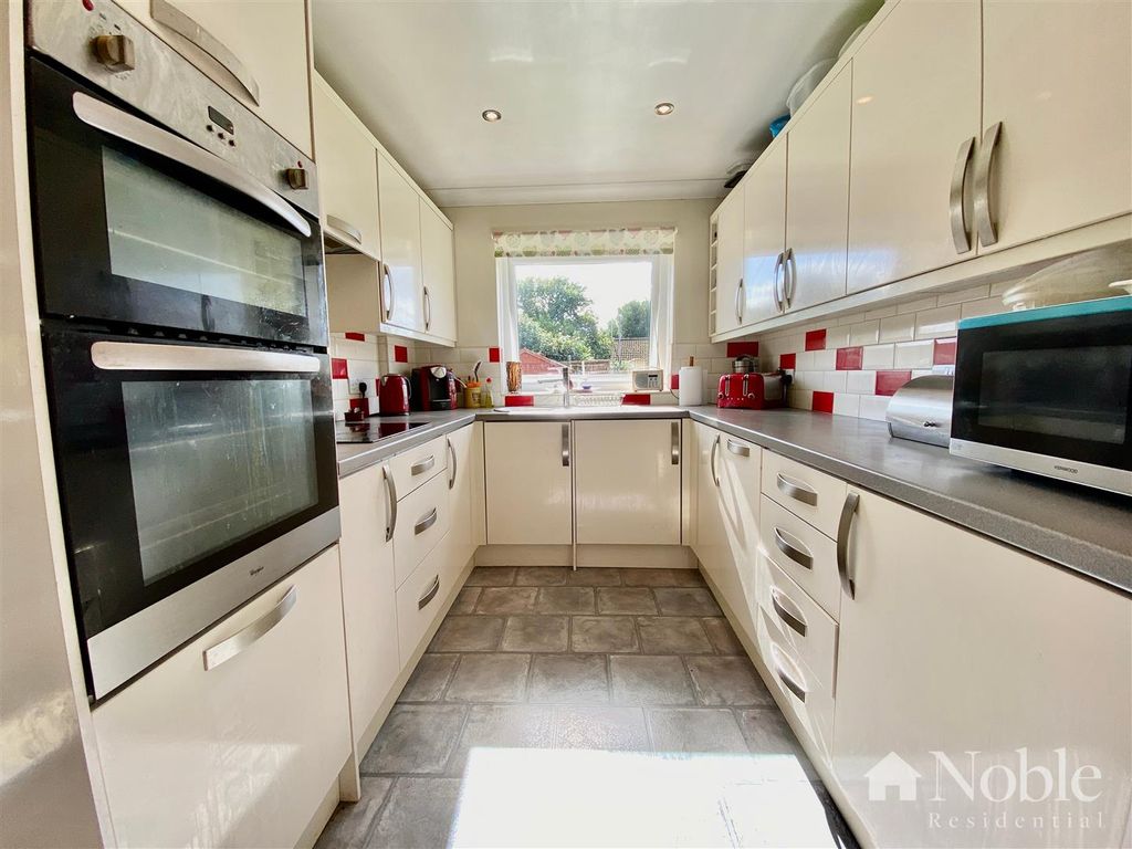 4 bed semi-detached house for sale in Woollard Way, Blackmore, Ingatestone CM4, £550,000