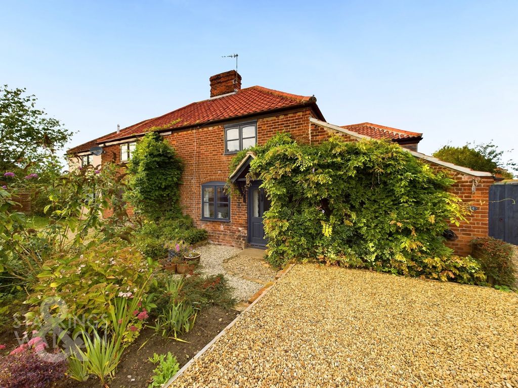 3 bed cottage for sale in The Hills, Reedham, Norwich NR13, £400,000