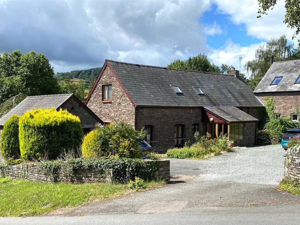 4 bed link-detached house for sale in Scethrog, Brecon, Powys LD3, £450,000
