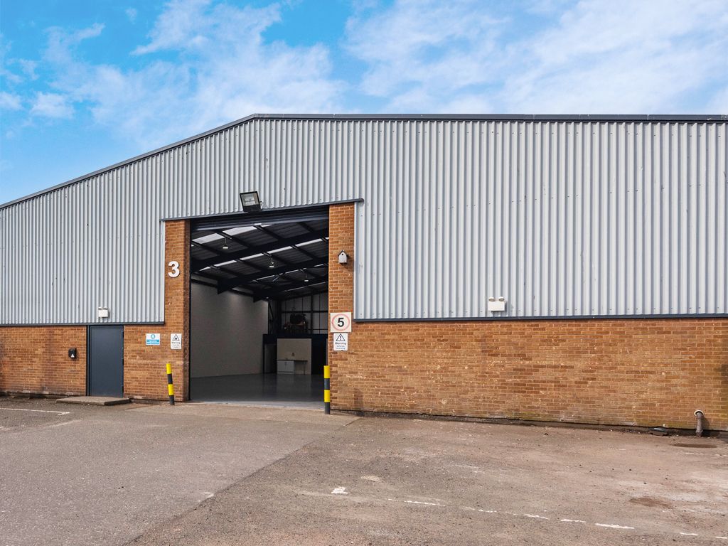 Industrial to let in Unit 3, Etna Court, Middlefield Industrial Estate, Falkirk FK2, Non quoting