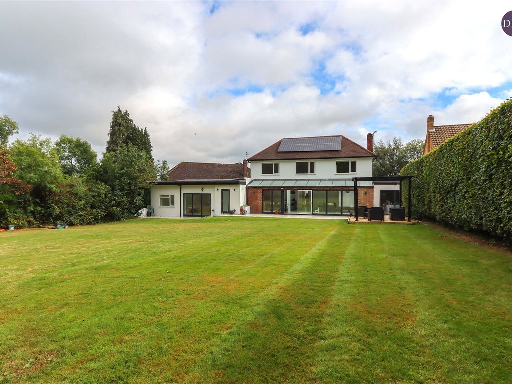 5 bed detached house for sale in Highfield Way, Rickmansworth, Hertfordshire WD3, £1,450,000