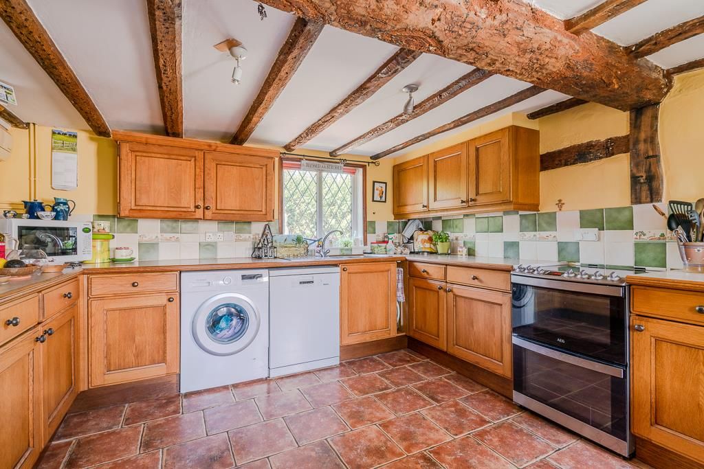 3 bed detached house for sale in Hillend, Twyning, Tewkesbury GL20, £450,000