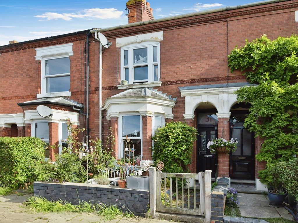 3 bed terraced house for sale in Osborne Street, Wolverton, Milton Keynes MK12, £350,000