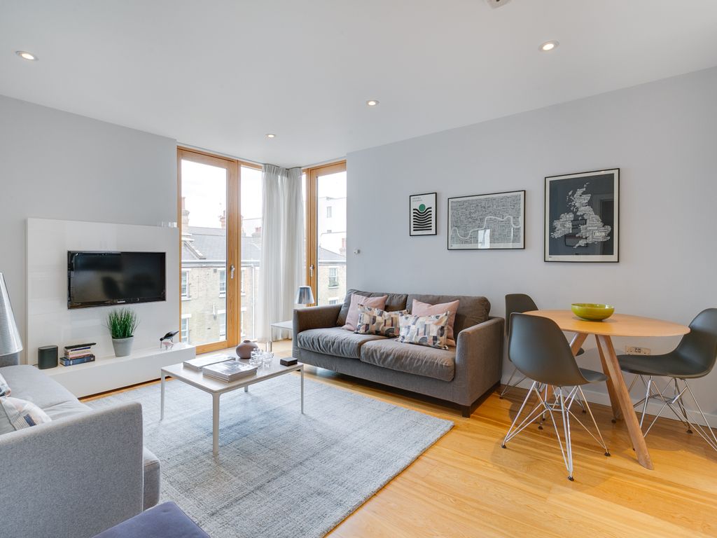 2 bed flat for sale in Killick Street, London N1, £685,000