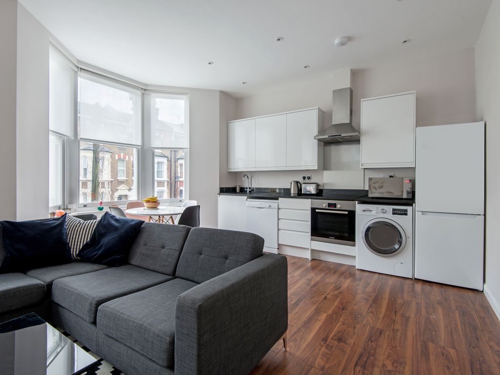 2 bed flat for sale in Ashmore Road, London W9, £515,000