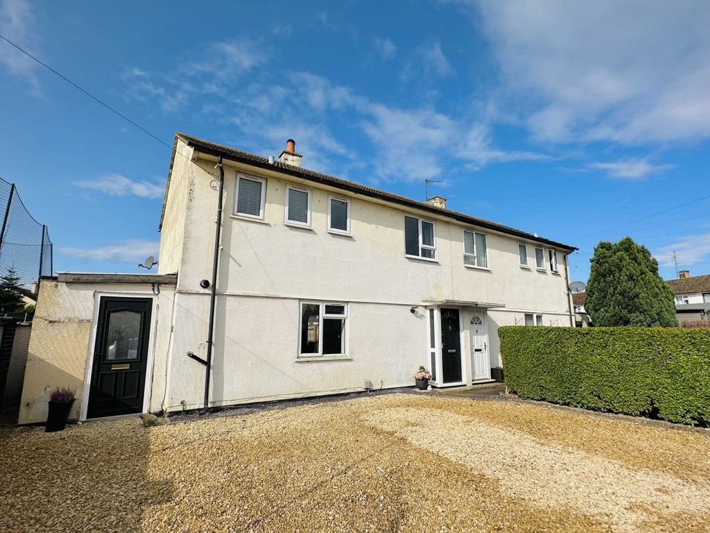 3 bed semi-detached house for sale in Hardings Strings, Didcot OX11, £350,000