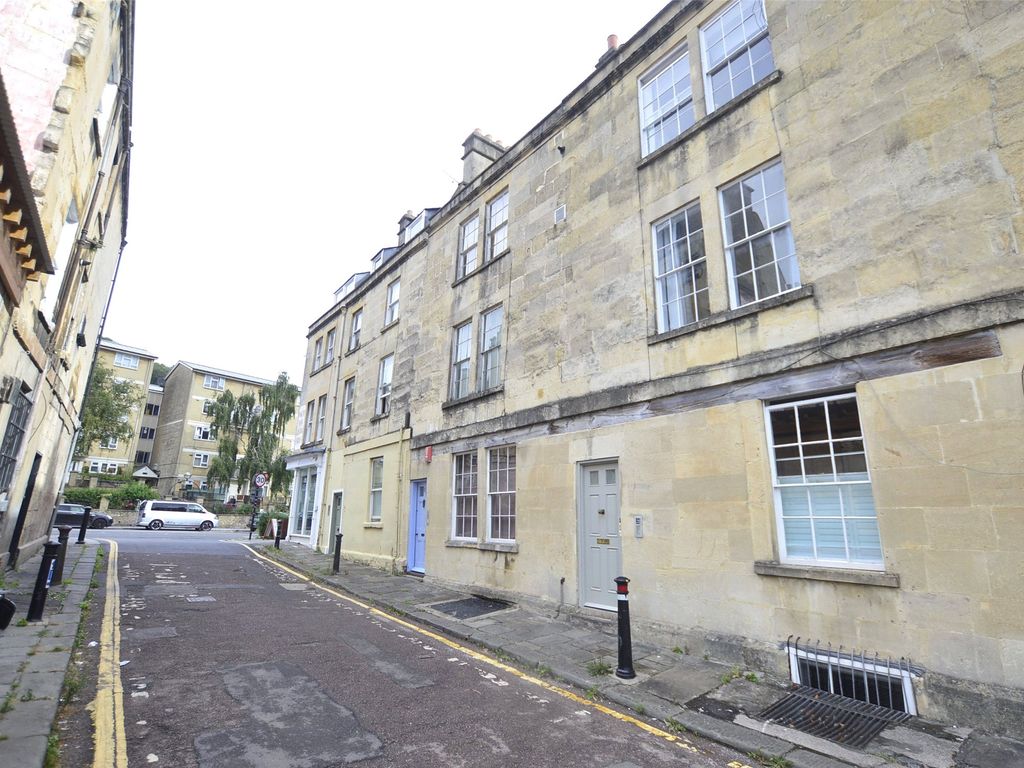 1 bed flat to rent in Weymouth Street, Bath, Somerset BA1, £900 pcm