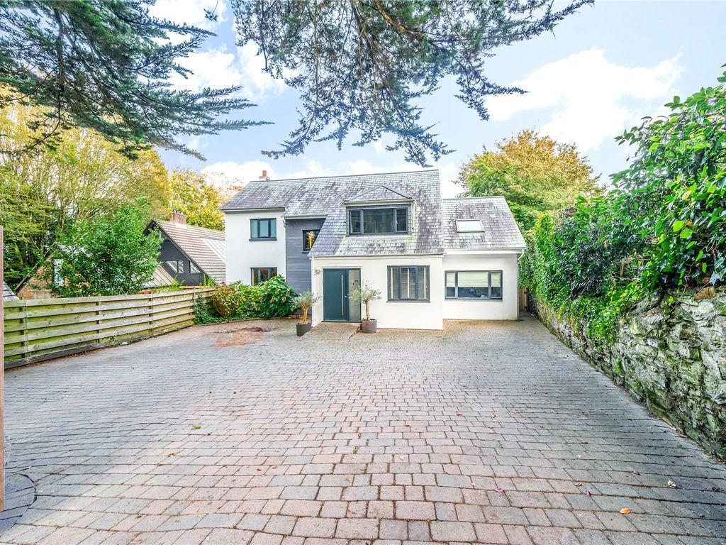 5 bed detached house for sale in Falmouth Road, Truro TR1, £995,000