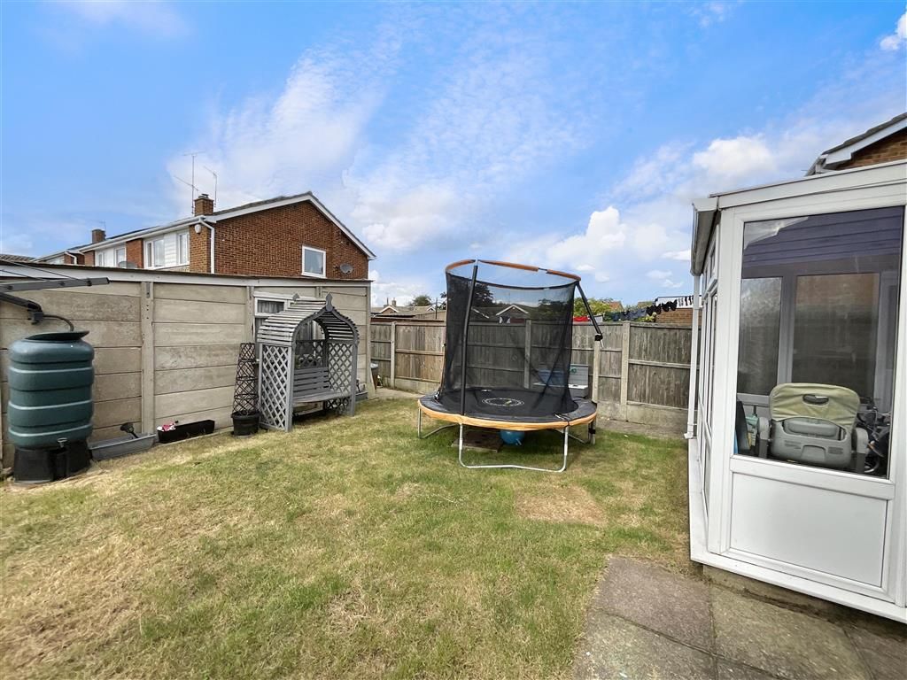 4 bed detached house for sale in Churchill Way, Faversham, Kent ME13, £450,000
