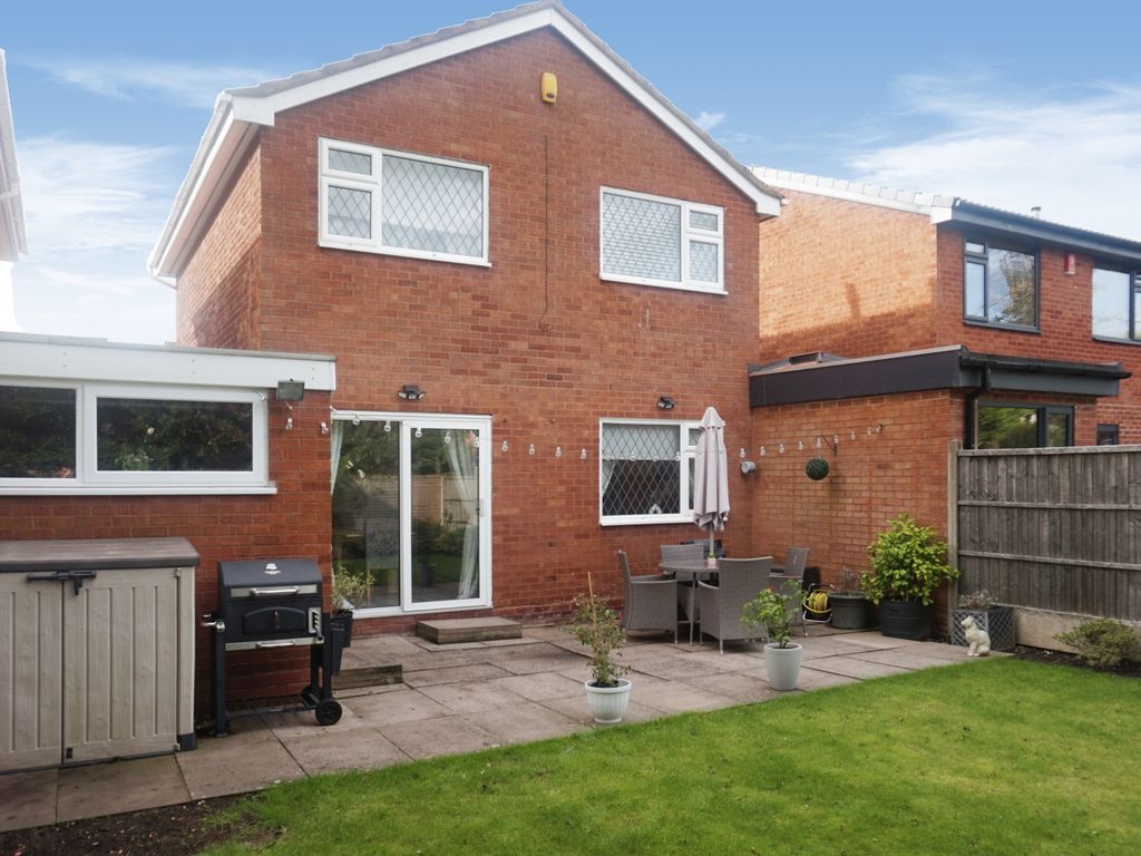3 bed link-detached house for sale in Squires Croft, Walmley, Sutton Coldfield B76, £362,500