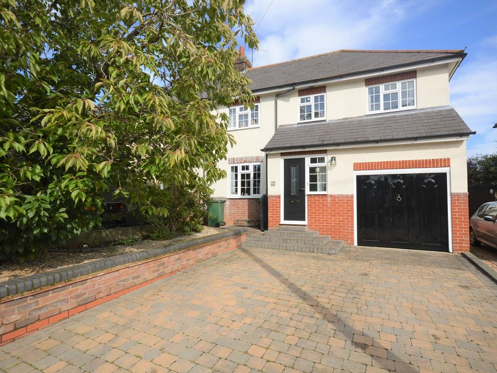 4 bed semi-detached house for sale in Challis Lane, Braintree CM7, £400,000