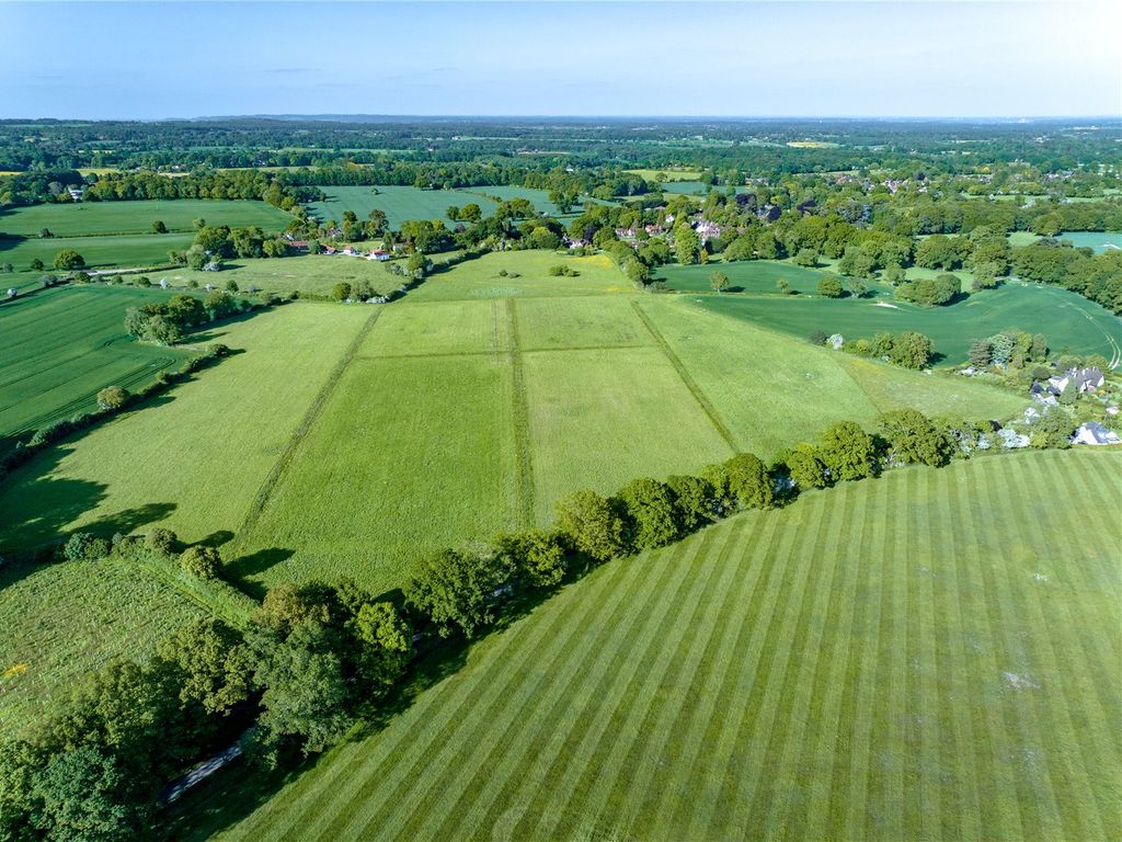 Land for sale in The Lee, Great Missenden HP16, £650,000