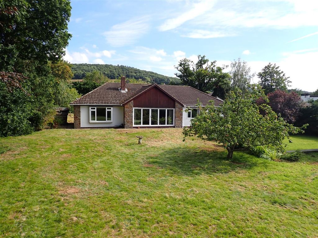 4 bed detached bungalow for sale in Park Avenue, Talgarth, Brecon LD3, £550,000