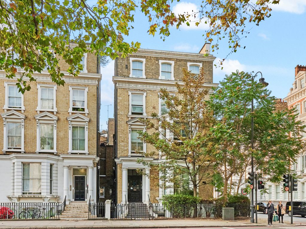 2 bed flat to rent in Cromwell Road, London SW5, £4,498 pcm