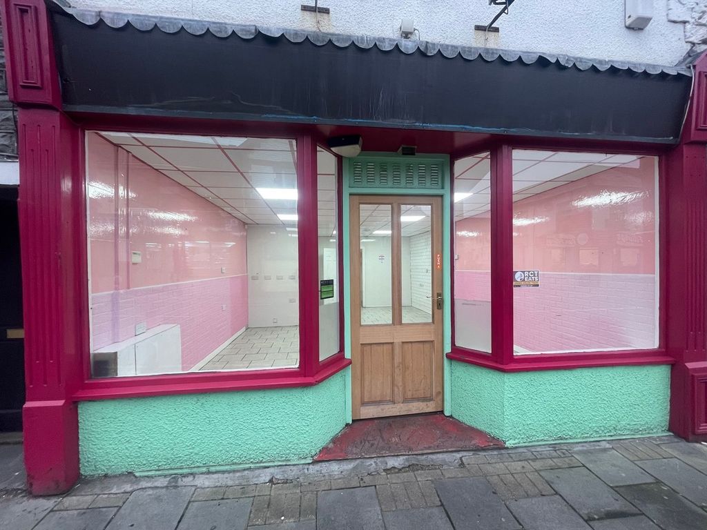 Retail premises to let in Brook Street Williamstown -, Tonypandy CF40, £6,000 pa