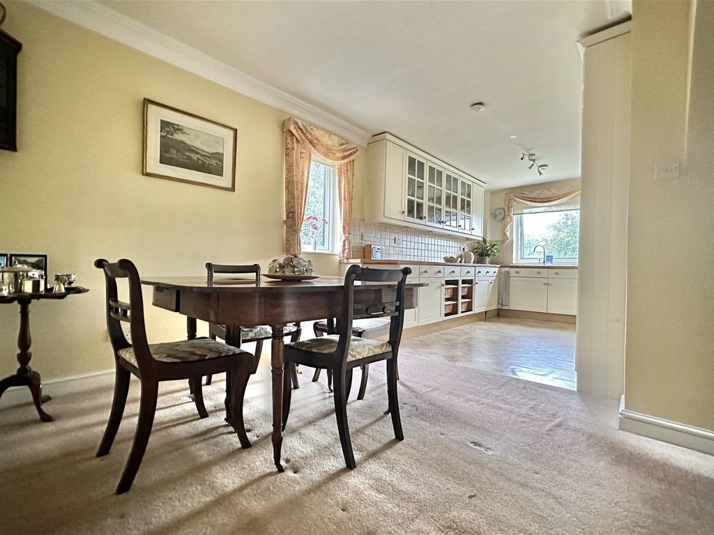 3 bed flat for sale in Sydney Road, Bath BA2, £600,000