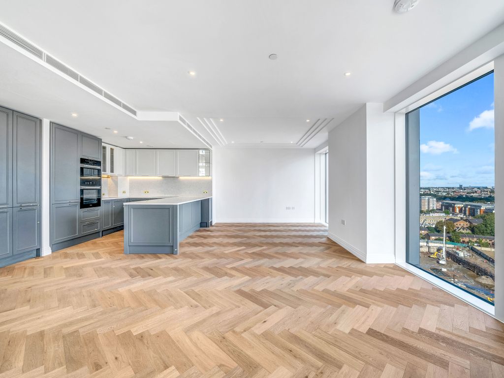 New home, 3 bed flat for sale in Park Street, London SW6, £1,850,000