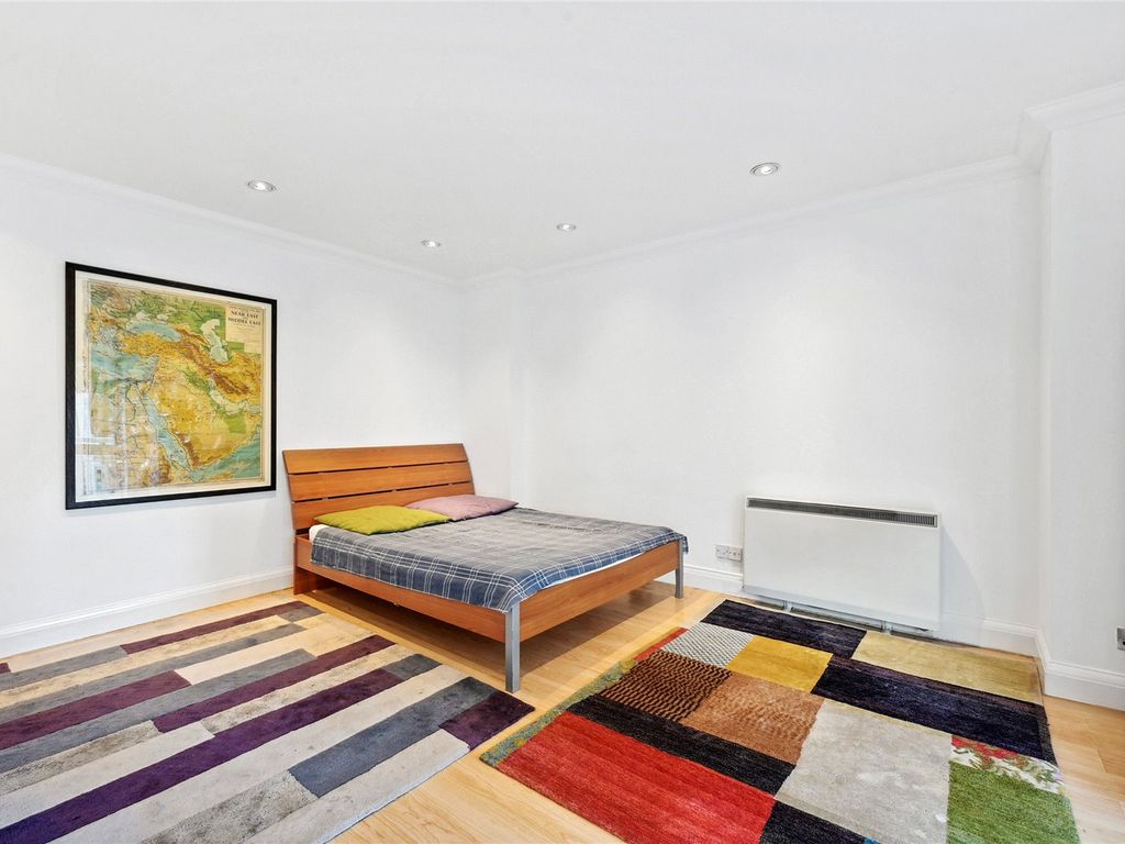 3 bed flat for sale in Chicheley Street, London SE1, £1,150,000