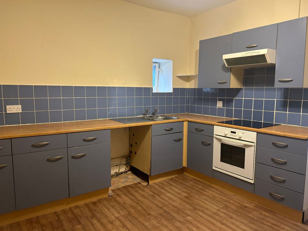 2 bed flat to rent in King Street, Belper DE56, £650 pcm