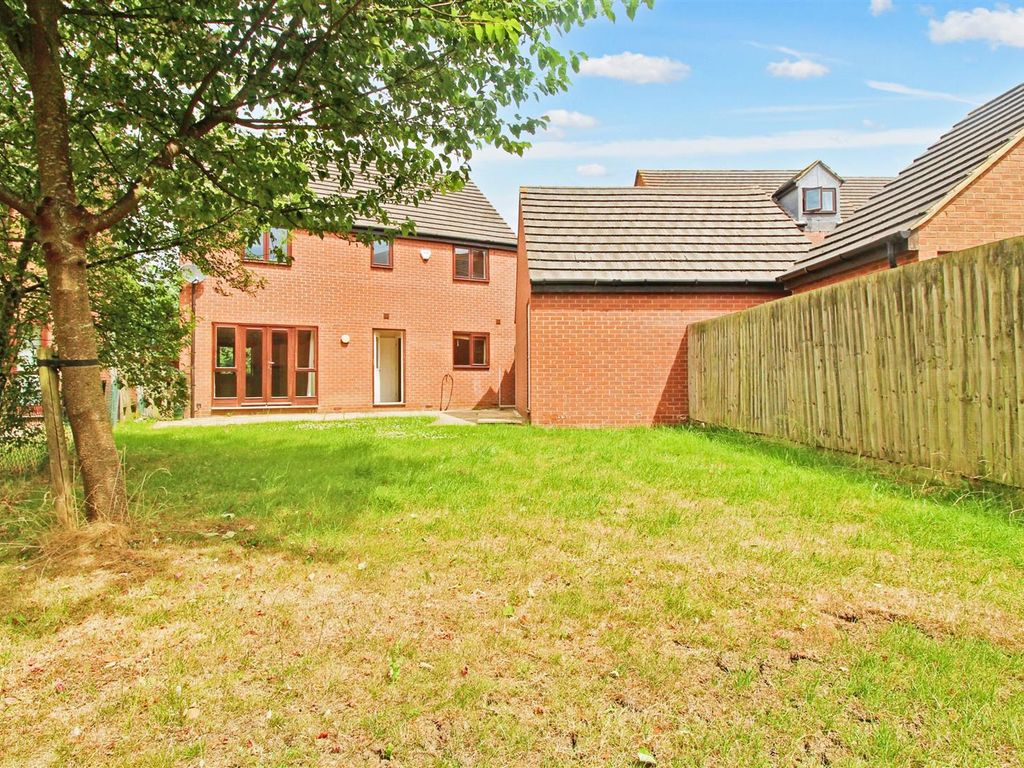 4 bed detached house for sale in Chasewater, Broughton, Milton Keynes MK10, £518,000