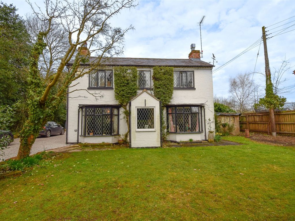 3 bed detached house for sale in 25 Caythorpe Road, Lowdham, Nottinghamshire NG14, £395,000