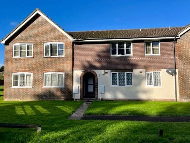 1 bed flat to rent in High Beech, Bracknell RG12, £875 pcm