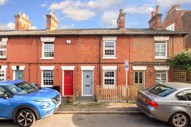 2 bed terraced house for sale in Charles Street, Tring HP23, £375,000