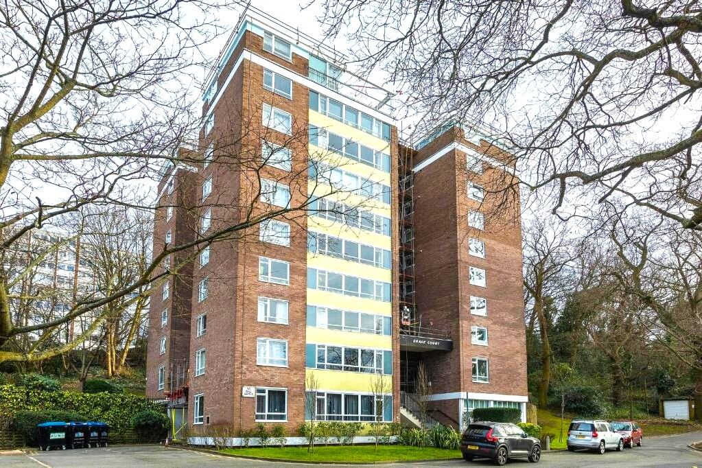 2 bed flat for sale in Tylney Avenue, London SE19, £345,000