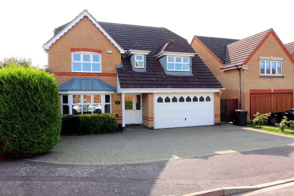 4 bed detached house for sale in Longcroft Drive, Barton Le Clay, Bedfordshire MK45, £650,000