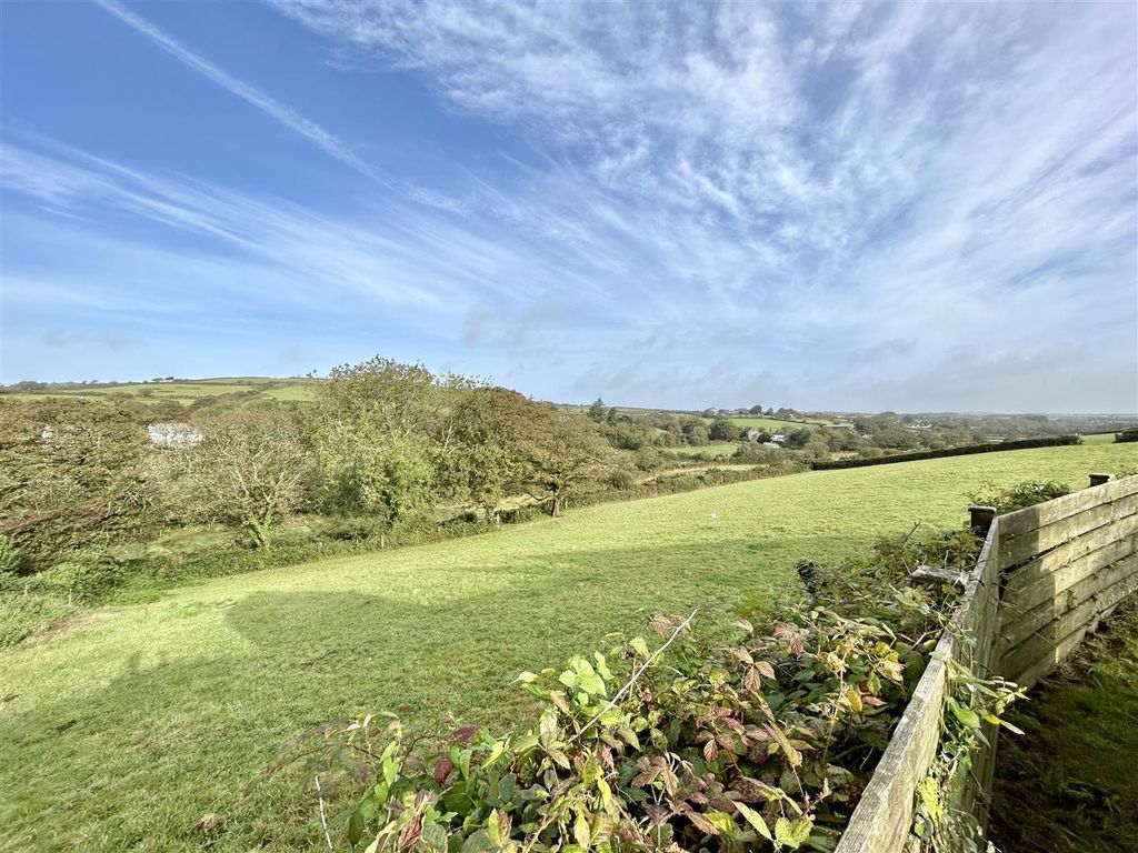 3 bed detached house for sale in Coverack Bridges, Helston TR13, £350,000