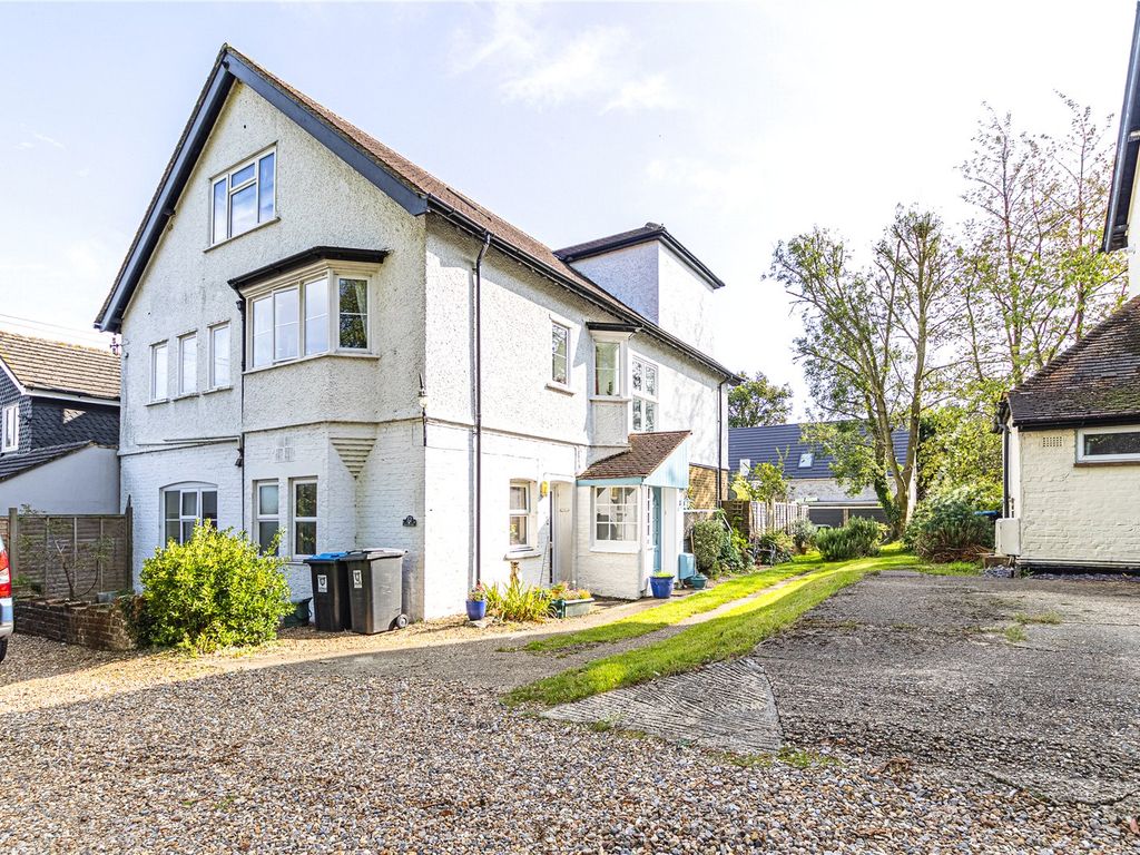 3 bed maisonette for sale in Langley Hill, Kings Langley, Hertfordshire WD4, £525,000
