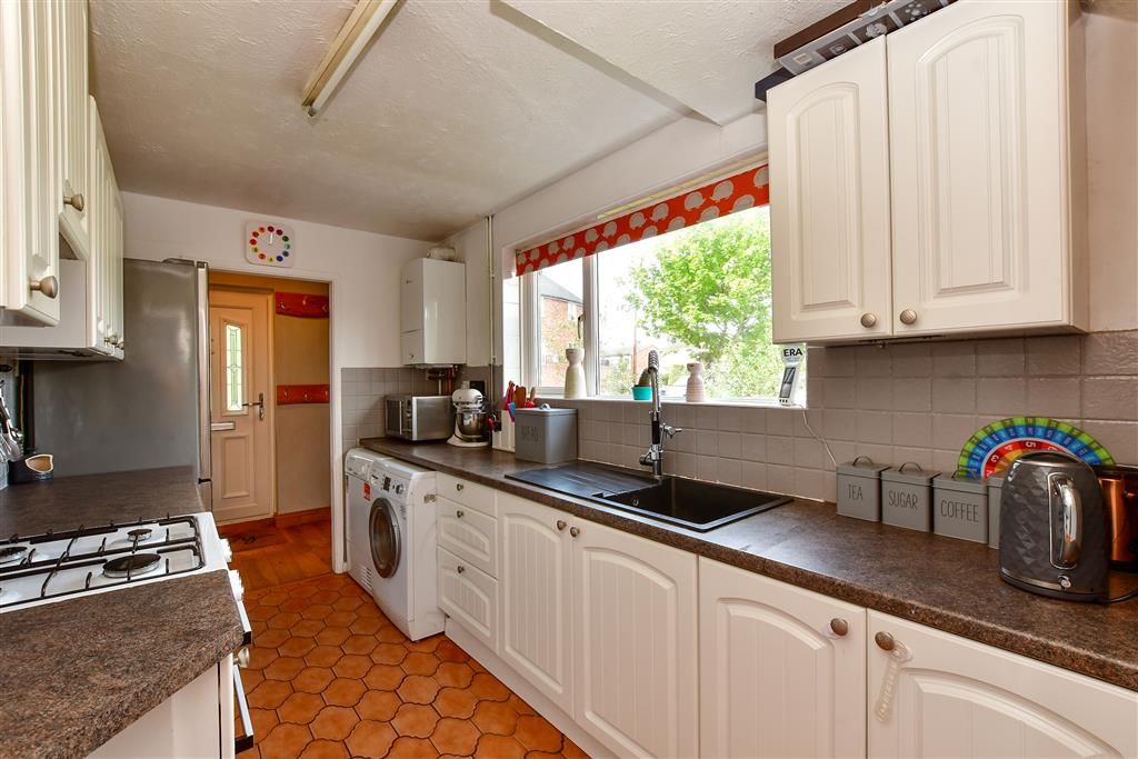 3 bed semi-detached house for sale in Medway Meadows, East Peckham, Tonbridge, Kent TN12, £345,000