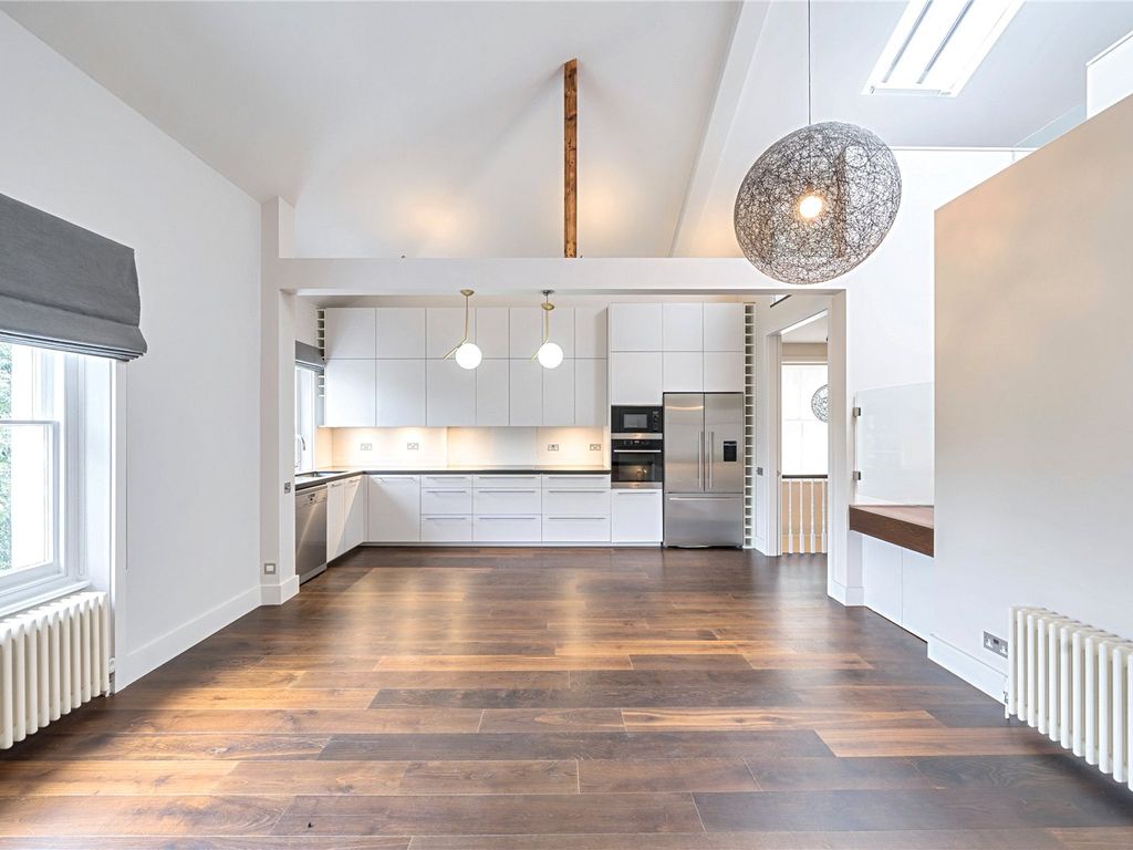 3 bed flat for sale in Buckland Crescent, London NW3, £1,425,000