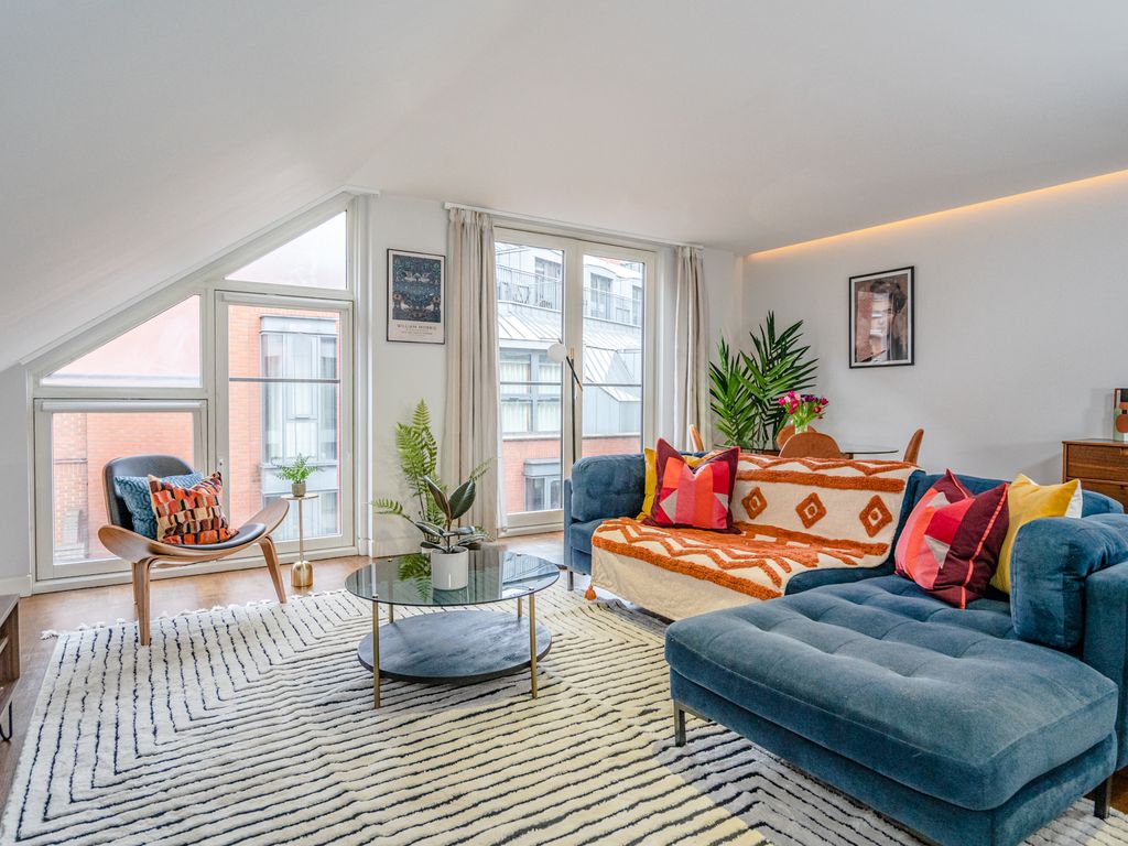 2 bed flat to rent in Bedfordbury, London WC2N, £6,067 pcm