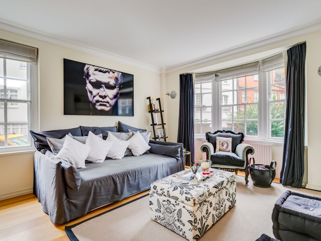 2 bed flat for sale in Chelsea Lodge, Tite Street, Chelsea SW3, £1,095,000