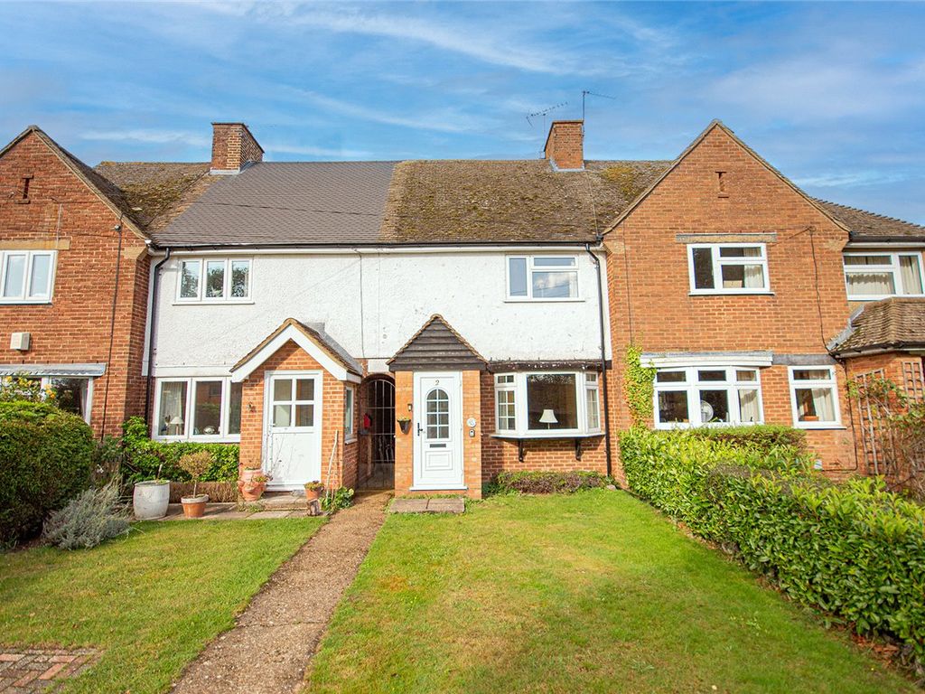 2 bed terraced house for sale in Little Heath Lane, Little Heath, Berkhamsted, Hertfordshire HP4, £395,000