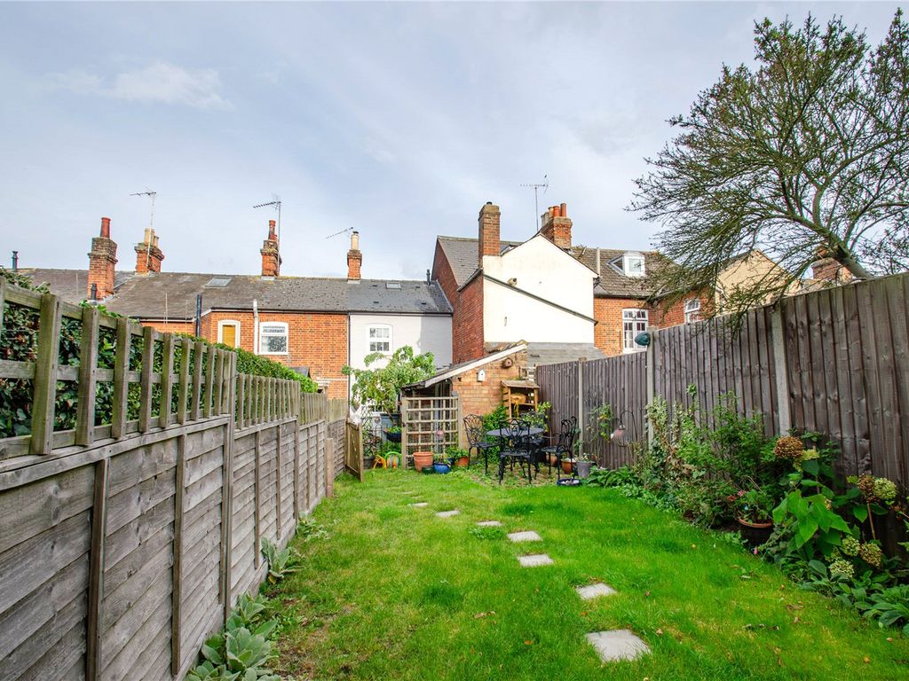 2 bed terraced house for sale in Ickleford Road, Hitchin, Hertfordshire SG5, £450,000